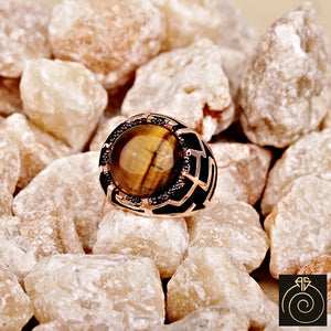 Unique Labyrinth Men’s Ring