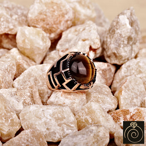 Unique Labyrinth Men’s Ring