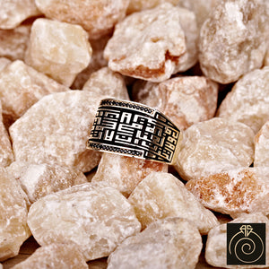 Unique Labyrinth Men’s Ring