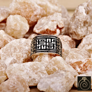 Unique Labyrinth Men’s Ring