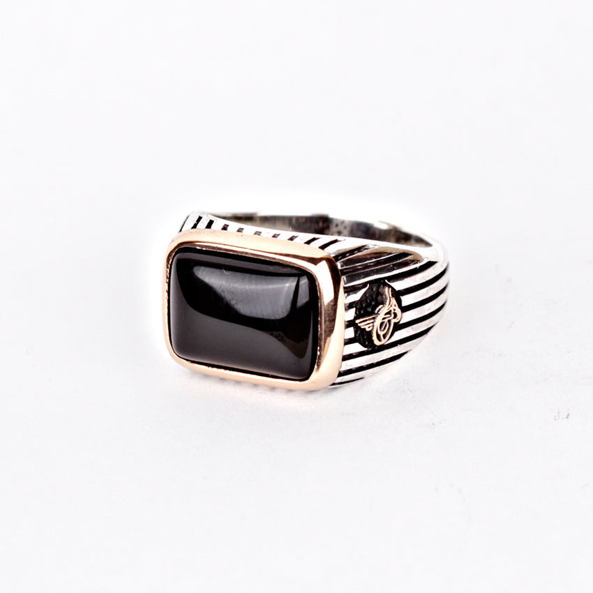 Buy 0.1 Carat Round cut 14k White Gold Black Onyx GLAMIRA Men's Pinky Ring  Apro | GLAMIRA.co.uk