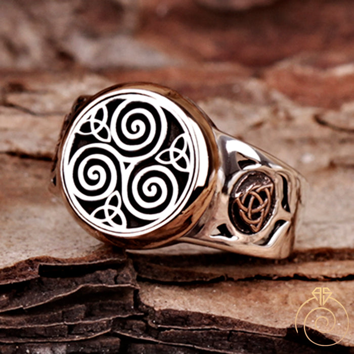 Celtic Trinity Symbol Silver Men’s Ring