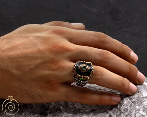 Shield Emerald Silver Men’s Ring