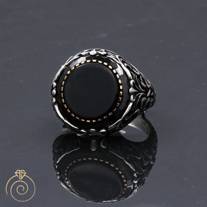 black-quartz-red-men's-ring