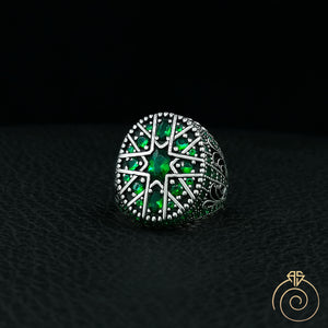 Emerald Elegant Silver Men’s Ring