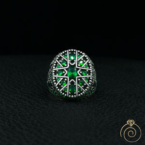 Emerald Elegant Silver Men’s Ring