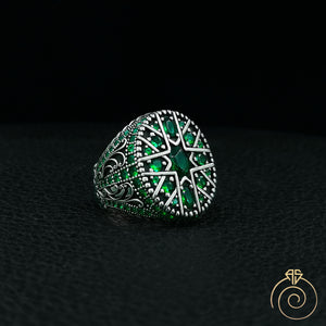 Emerald Elegant Silver Men’s Ring