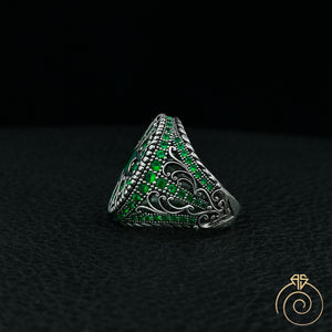 Emerald Elegant Silver Men’s Ring