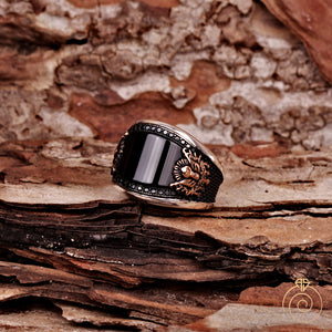 engagement-ring-man-vintage- viking