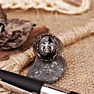 engagement-ring-man-vintage- viking