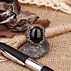 engagement-ring-man-vintage- viking