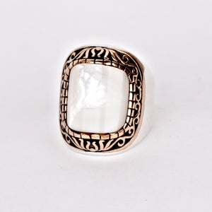 mother-of-pearl-white-men-ring