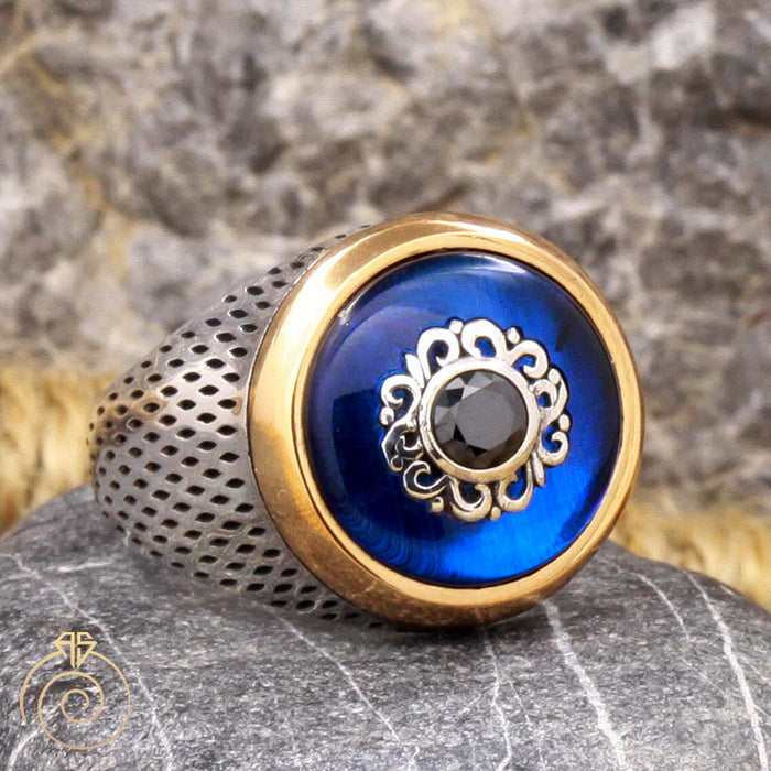 Eye Sapphire Silver Men’s Ring