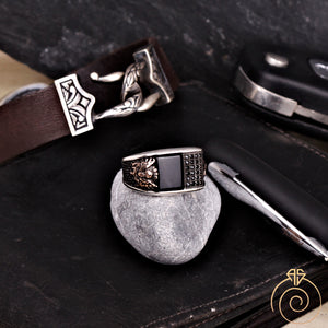 signet-ring-silver-gemstone-unique