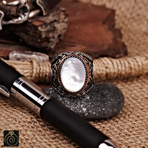 signet-ring-silver-gemstone-unique