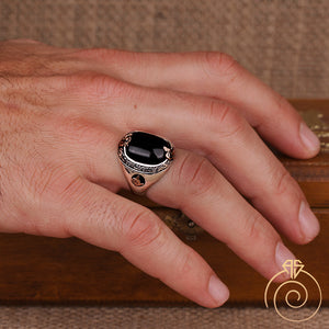 silver-gemstone--men's-ring