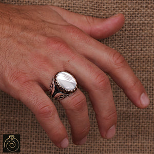 wedding- ring-engraved-custom-male