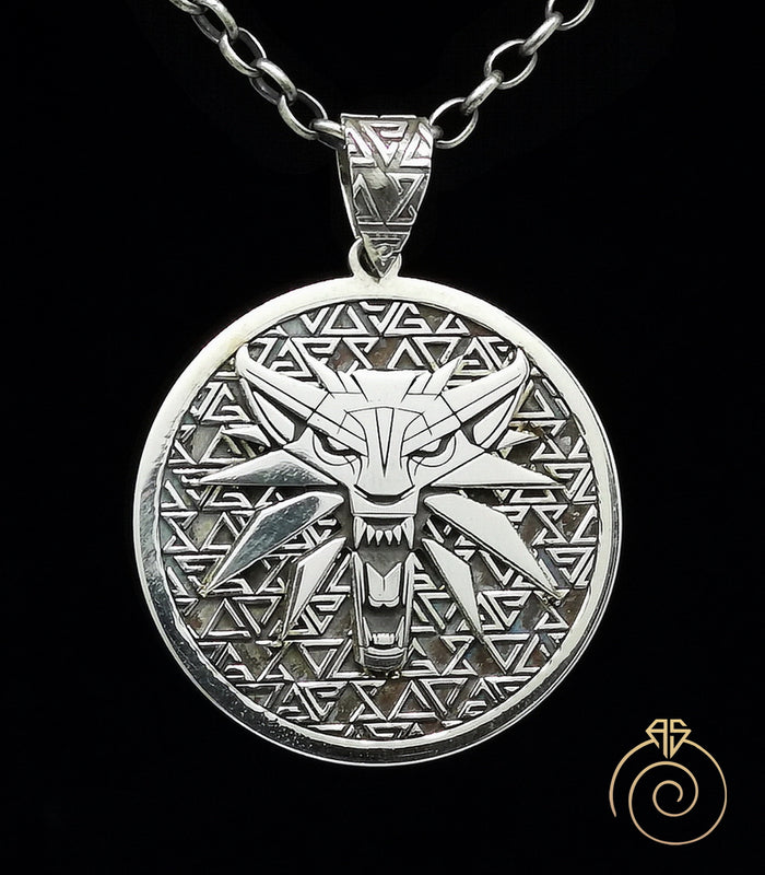 Witcher Garlet Silver Pendant